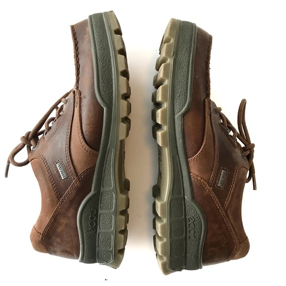 SOLD ECCO Men's Track II Low Goretex Hiking Shoes - Picture 2 of 6